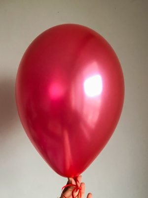 red metallic balloon