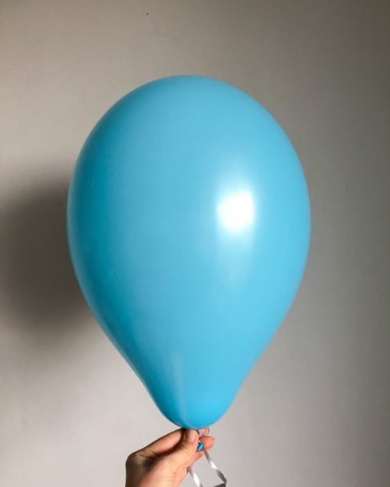 balonek svetle modry 30 cm
