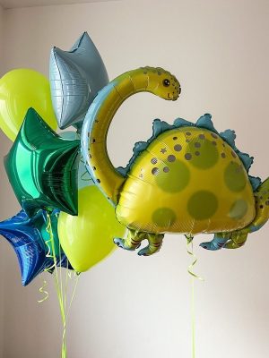 Brontosaurus balloon and latex balloon mix