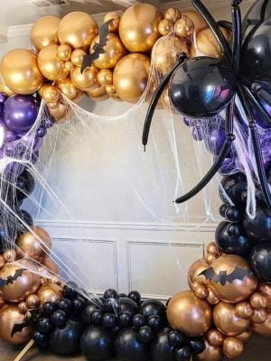 balonkova dekorace kruh na halloween