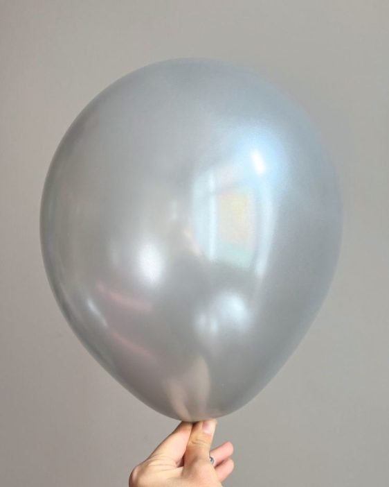 metalicky nafukovaci stribrny balonek