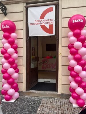 balonkovy sloup s logem