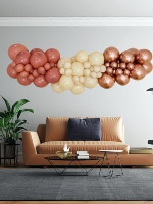 staroruzova balonkova girlanda