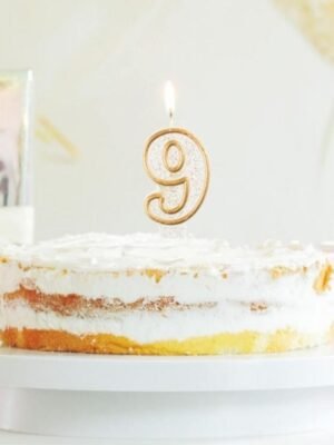 svicka na dort zlata 9