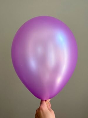 Balónek neonový fialový 026